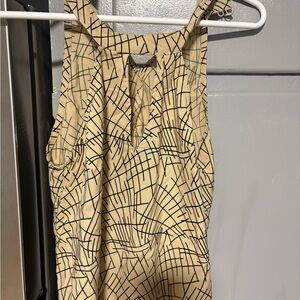Valija Beige Tank with Black Geometric Grid